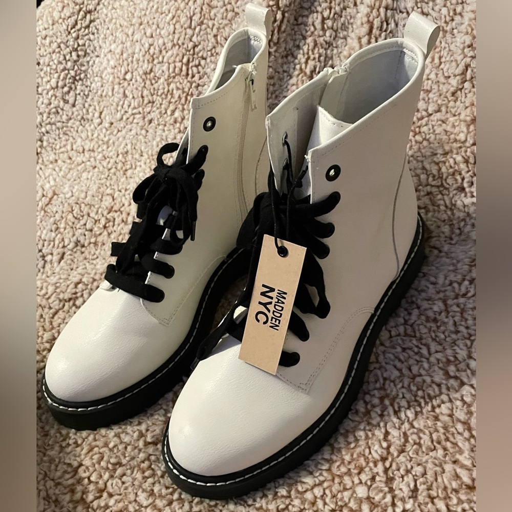 Steve Madden White Moto boots
